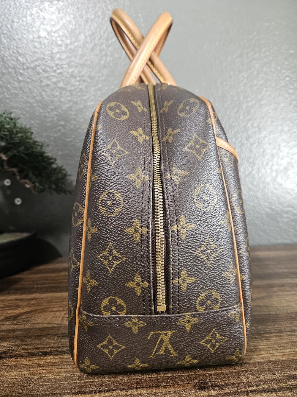Authentic Louis Vuitton Vintage Deauville Monogram Canvas